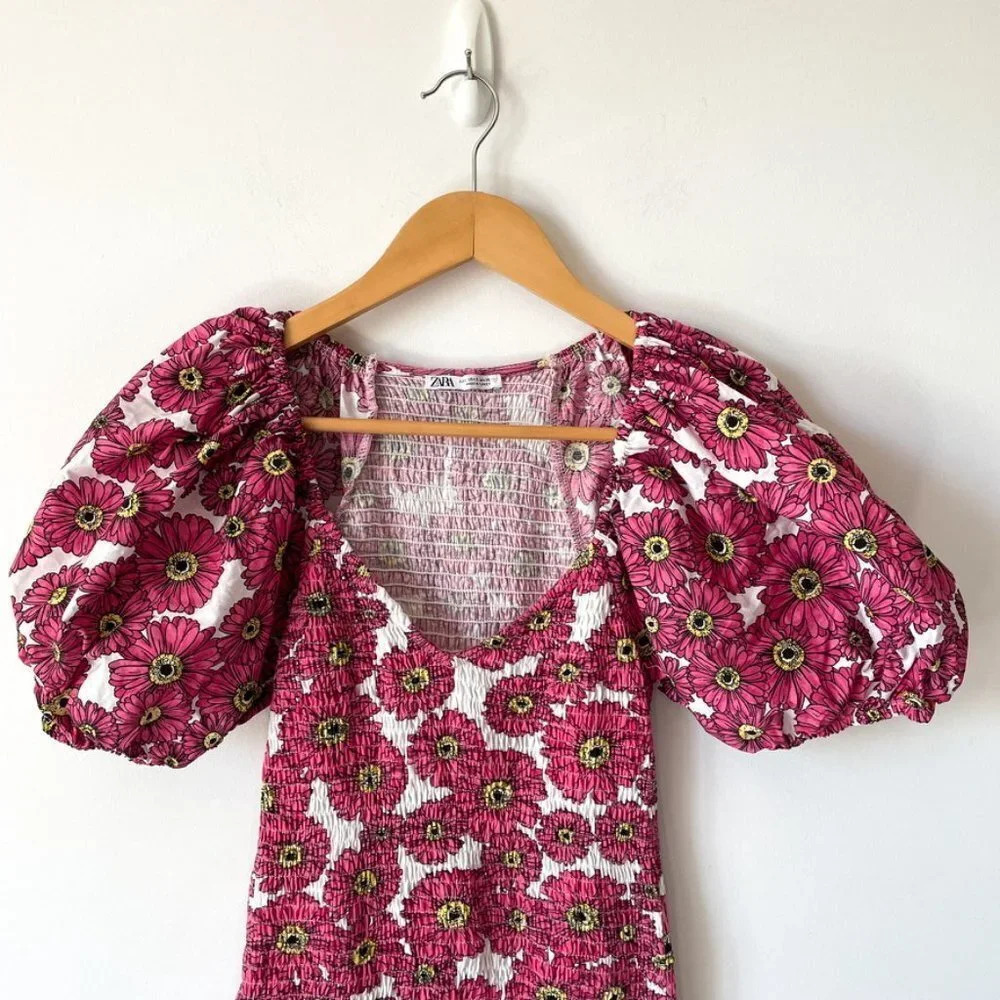 Zara Floral Puff Sleeve Smocked Mini  Dress Bloggers Favourite Sz S - Picture 6 of 10